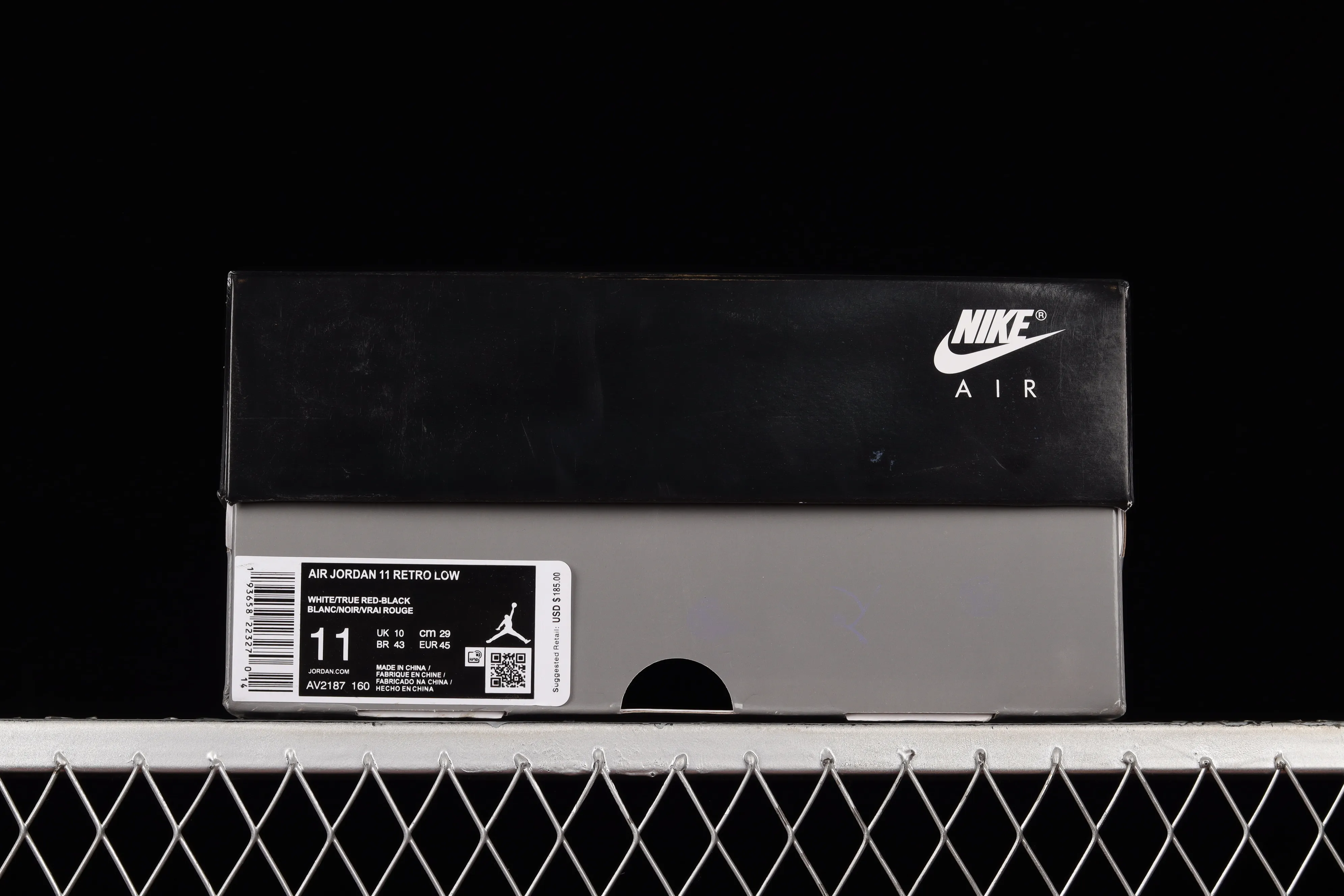 All categories Air Jordan Jordan series basketball shoes Air Jordan 11 F version Air Jordan 11 Retro Low AJ11 Joe 11 low-top patent leather black and red top layer genuine carbon AV2187-160